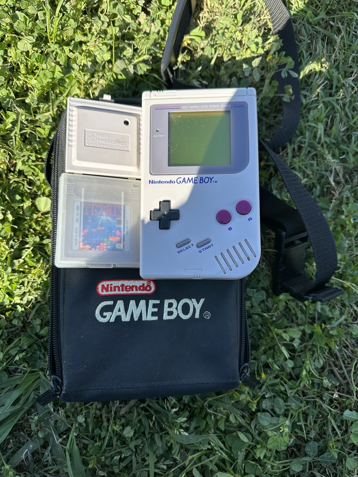Nintendo Game Boy DMG-01 Handheld System with Tetris & Carry Case