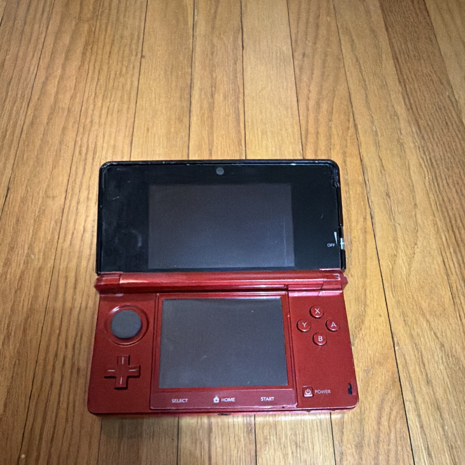 Nintendo 3DS Red/Black Handheld System 3D Touchscreen w/ Mario Kart 7