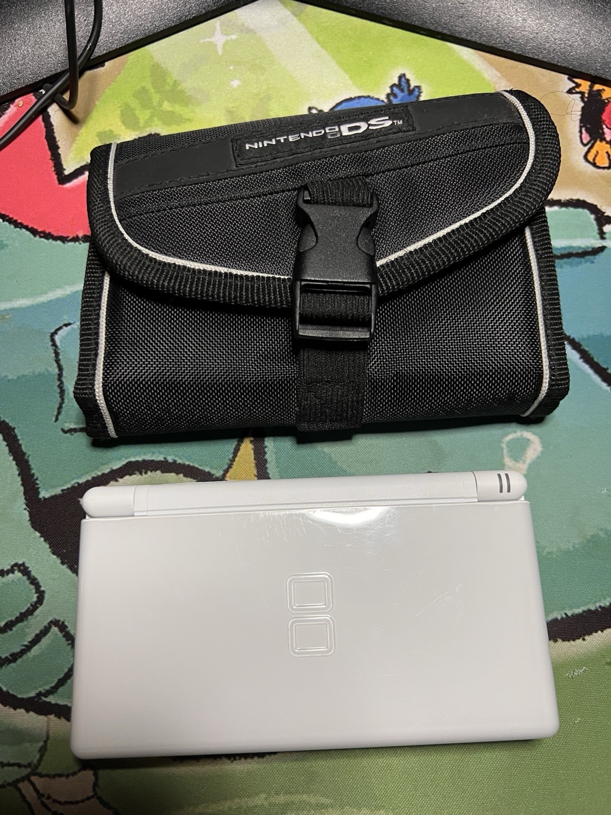 Nintendo DS Lite Polar White w/stylus charger gba dust cover all OEM With Case