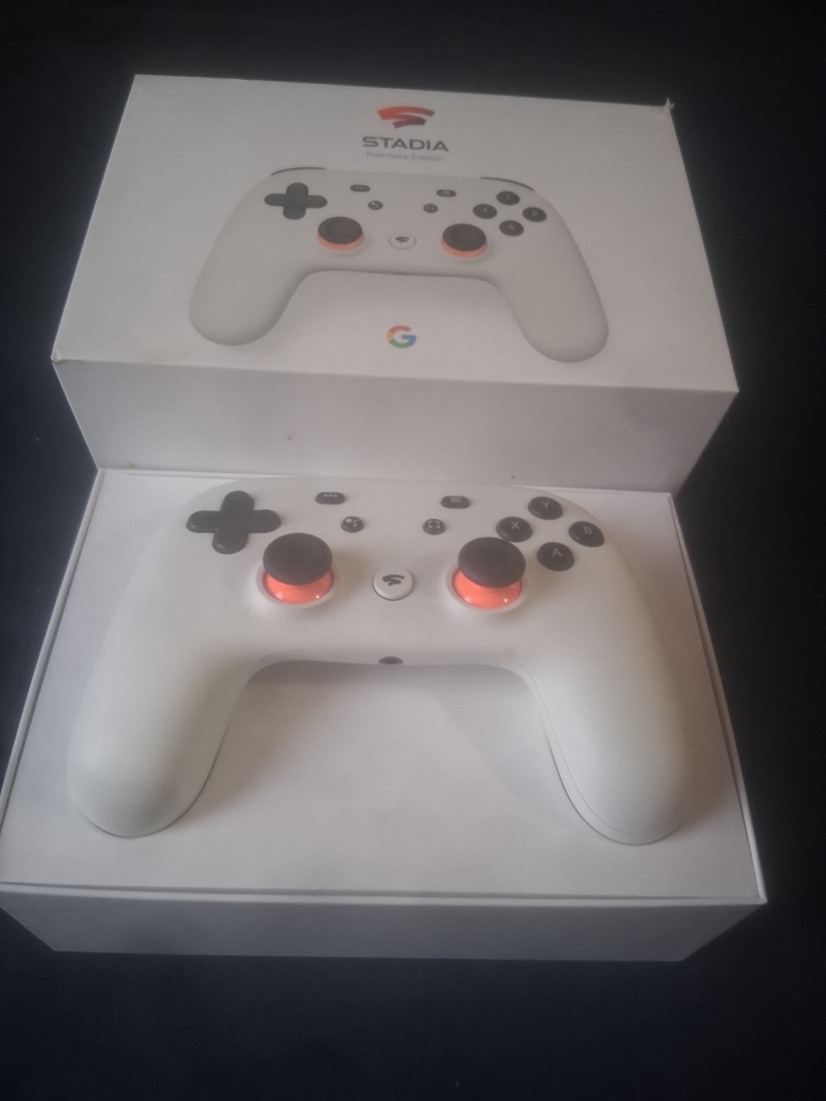 Google Stadia Premiere Edition Controller + Chromecast Ultra