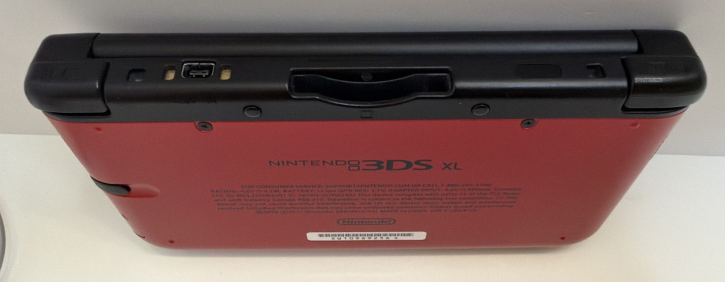 Nintendo 3DS XL Handheld Console – Black and Red – Excellent CIB Complete!