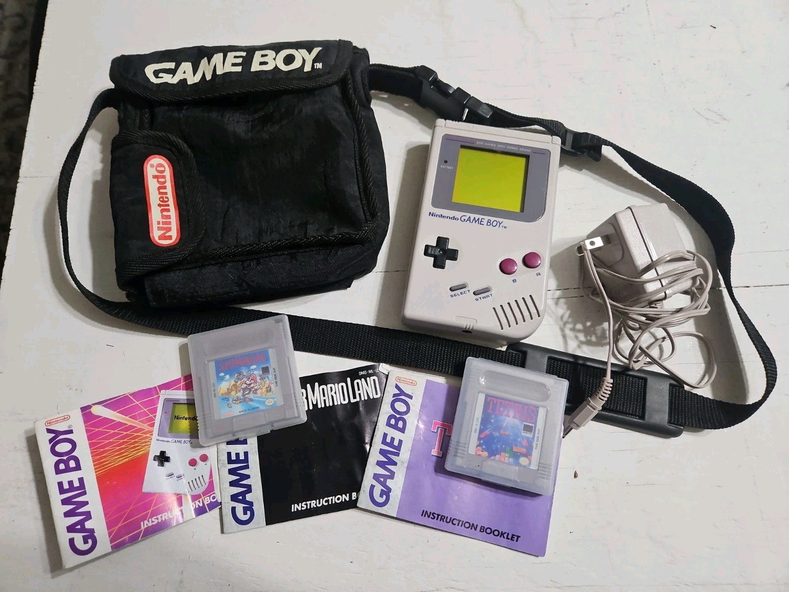 1989 Nintendo Game Boy Console DMG-01 Carrybag w/ Tetris & Super Mario Land