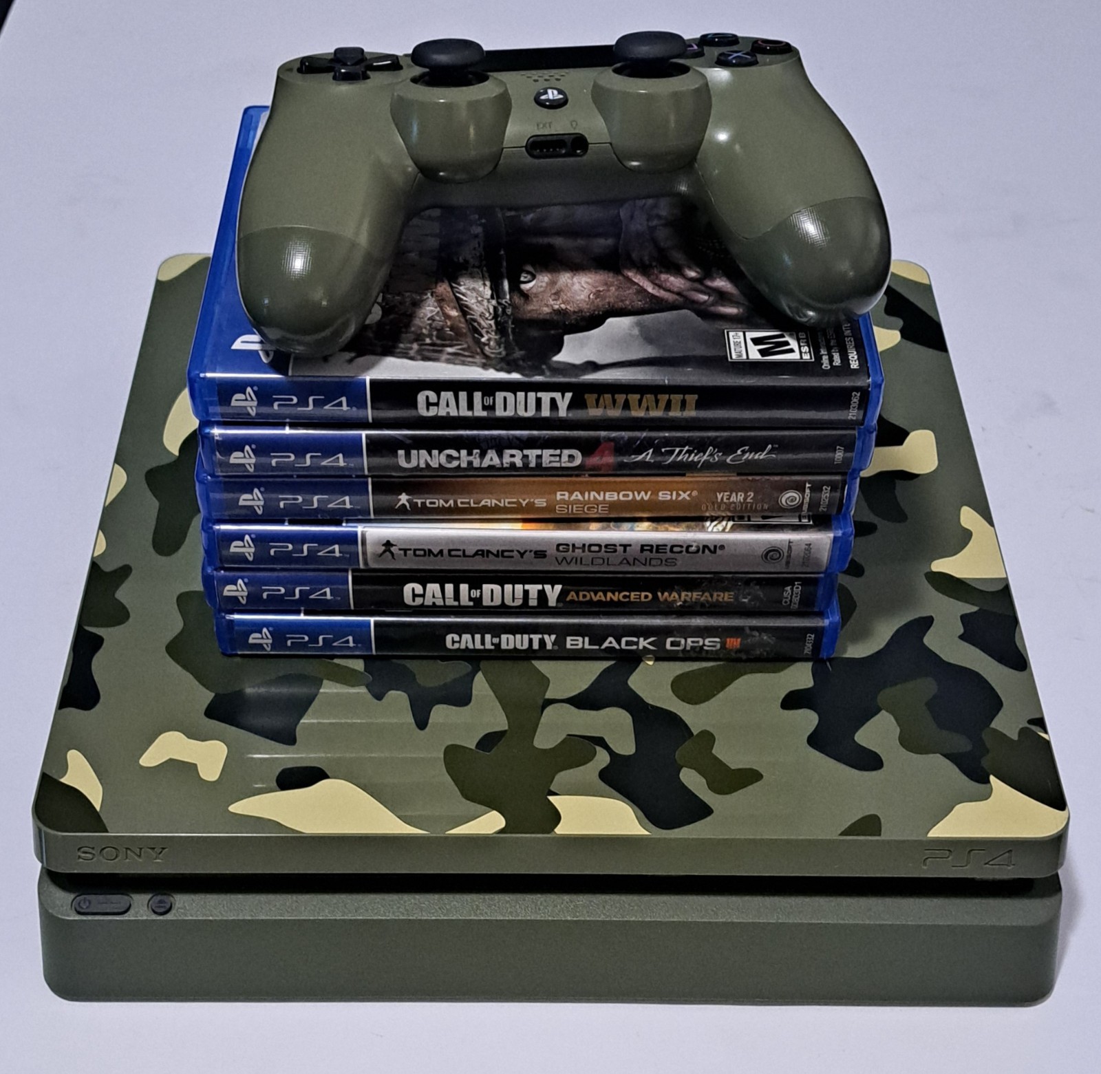 PS4 Slim Call of Duty: WWII Limited Edition 1TB Camo With 6 Games Lot!