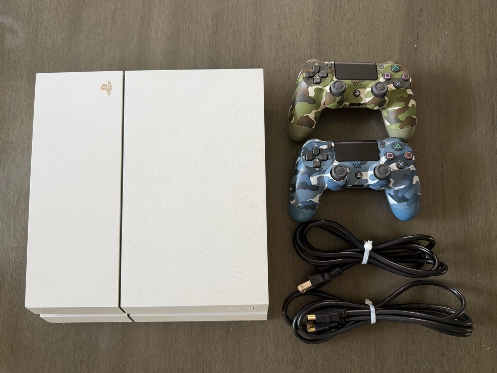 Sony PlayStation 4 500GB Console w/ 2 Controllers – Glacier White