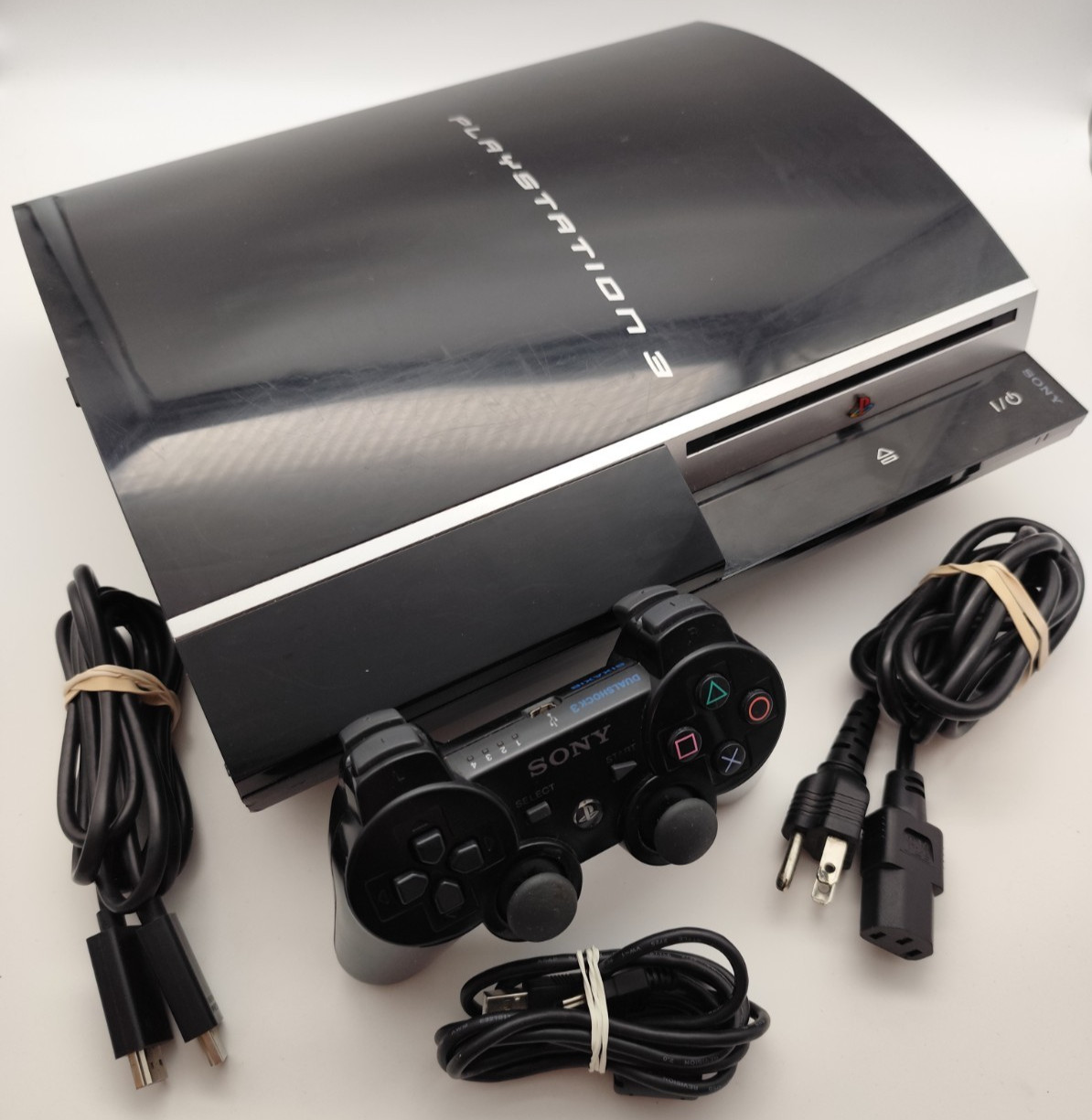 Sony PlayStation 3 160 GB Console Bundle CECHP01 – Tested & Cleaned! Wear
