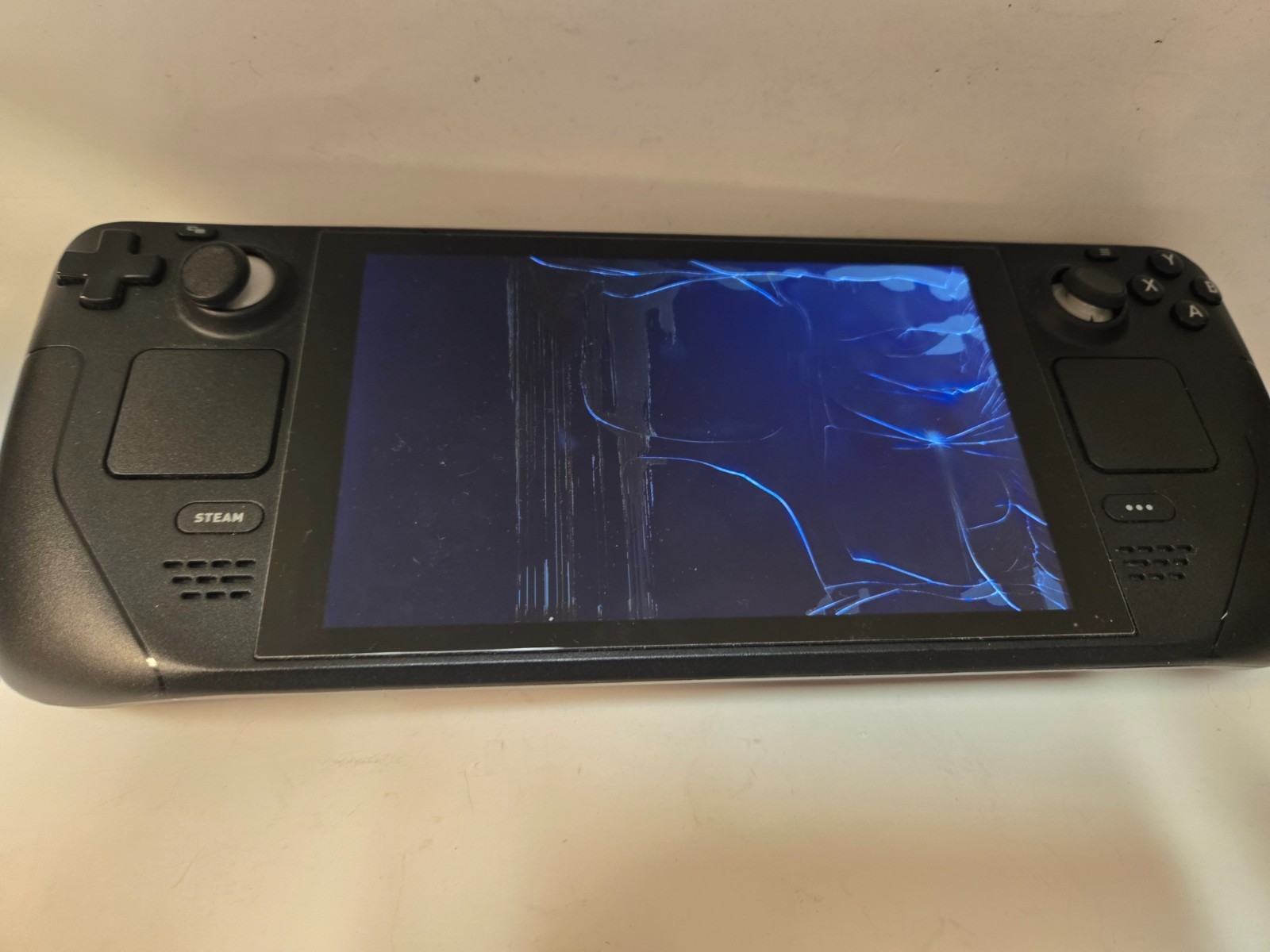 Valve Steam Deck 1010 LCD 256 GB w Case – Parts only Broken Screen & Controllers