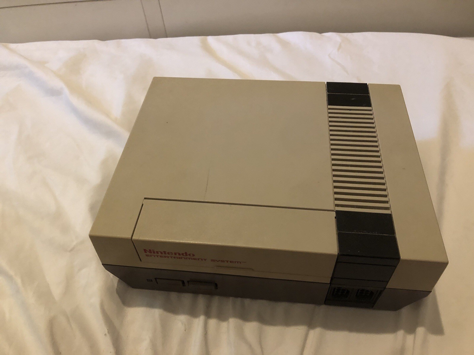 Nintendo NES-001 Tested Used Includes RF Adapter, Controller, and Power Supply