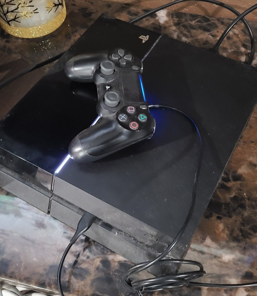 Sony PlayStation 4 500GB Console with WORKING LICENSED PT Demo – Black