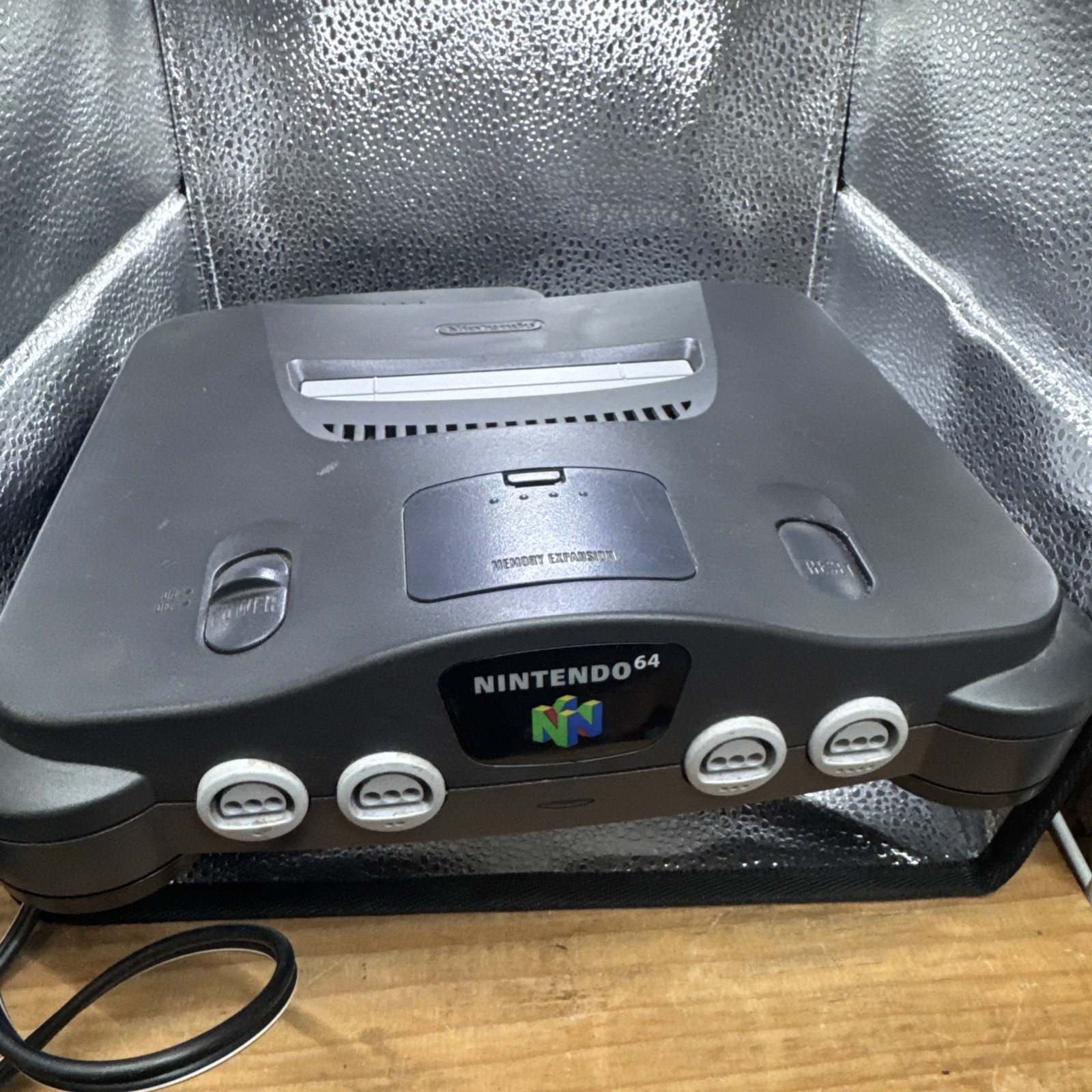 Nintendo 64 Home Console – Black powers on but untested selling as parts