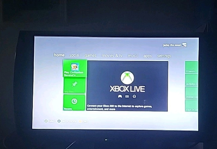 Xbox 360 Arcade 60GB White Console