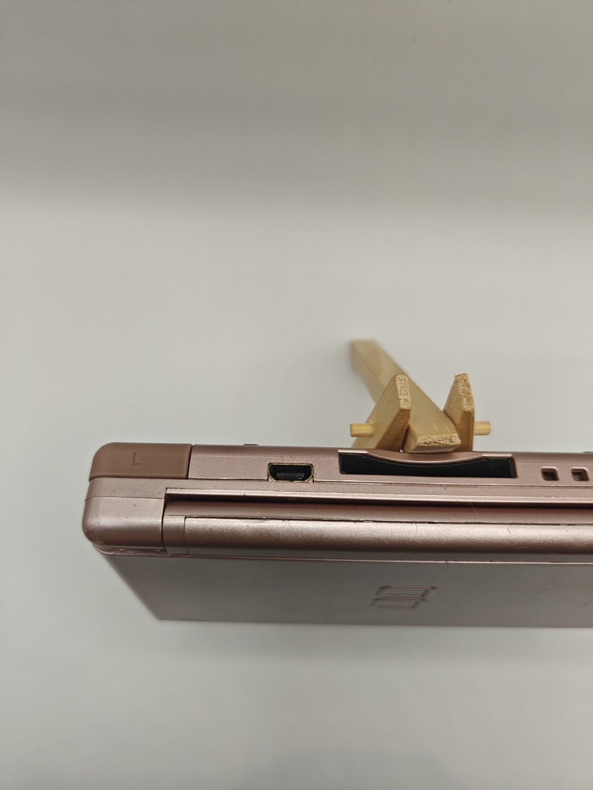 Nintendo DS Lite Handheld Console USG-001 Pink Broken Hinge – Tested And Working
