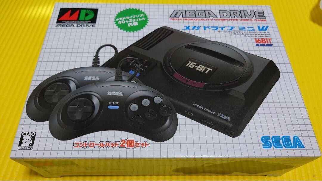 Sega Mega Drive Mini HAA2520 2 Controller Set 16 bit Game Console 42 titles Used