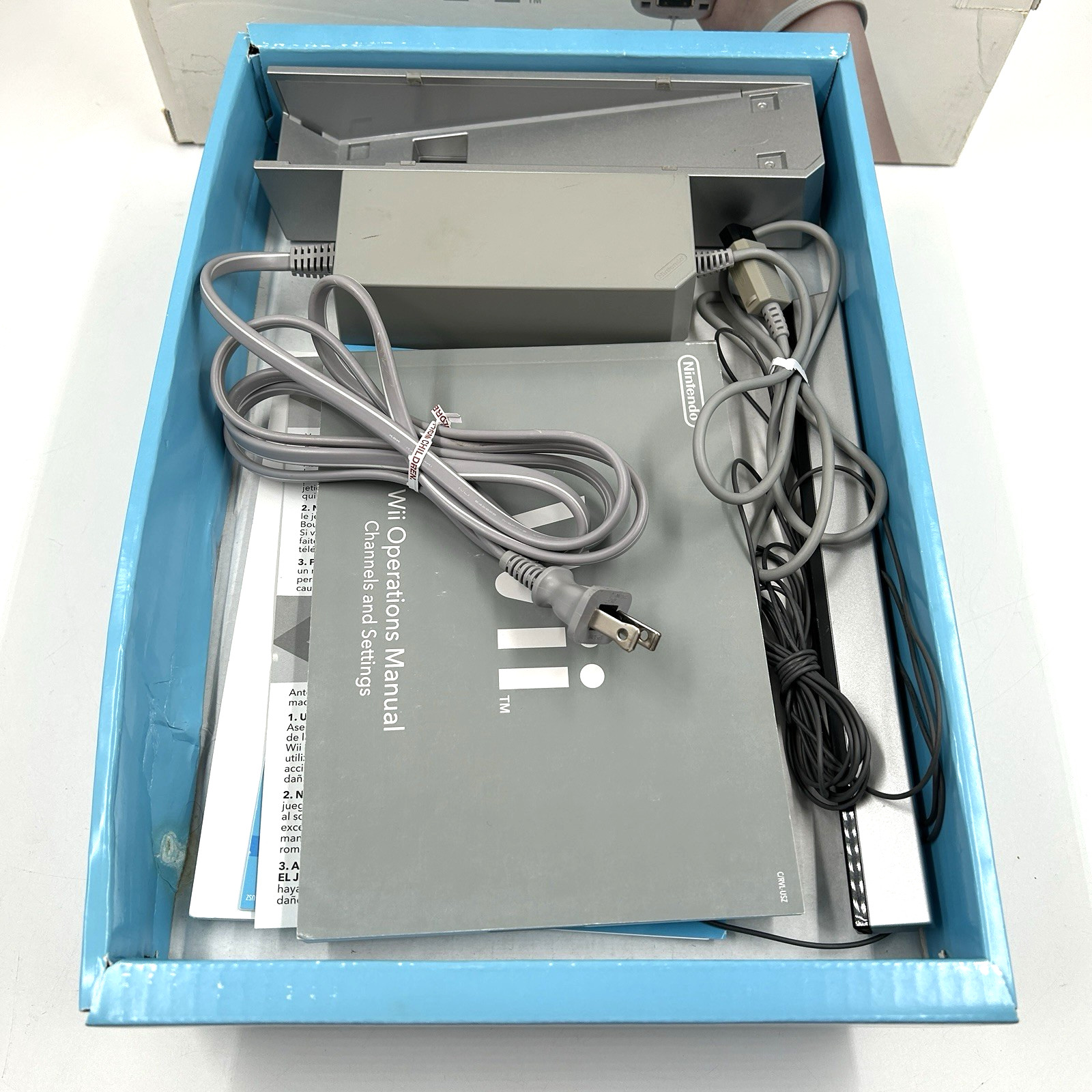 Huge Nintendo Wii Console Bundle RVL-101 2 Controllers 23 Games Mario With Box