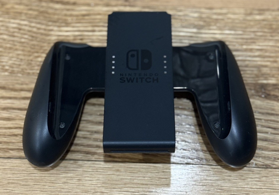 Nintendo Switch OLED Model Handheld Console – Red Blue – Very Good Cond