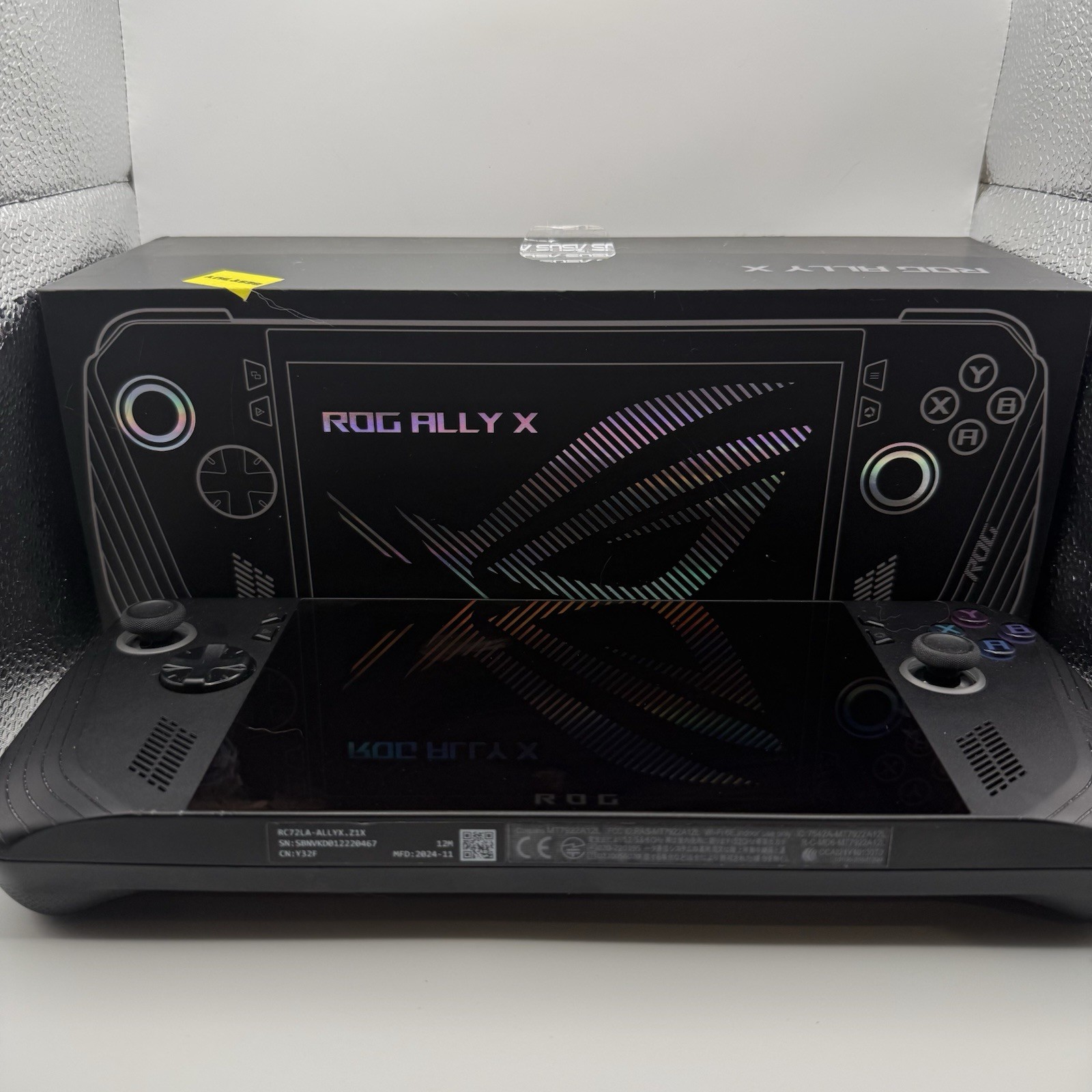 Asus ROG Xbox Ally ” AMD Ryzen Z1 Extreme 24GB RAM 1TB Black RC72LA