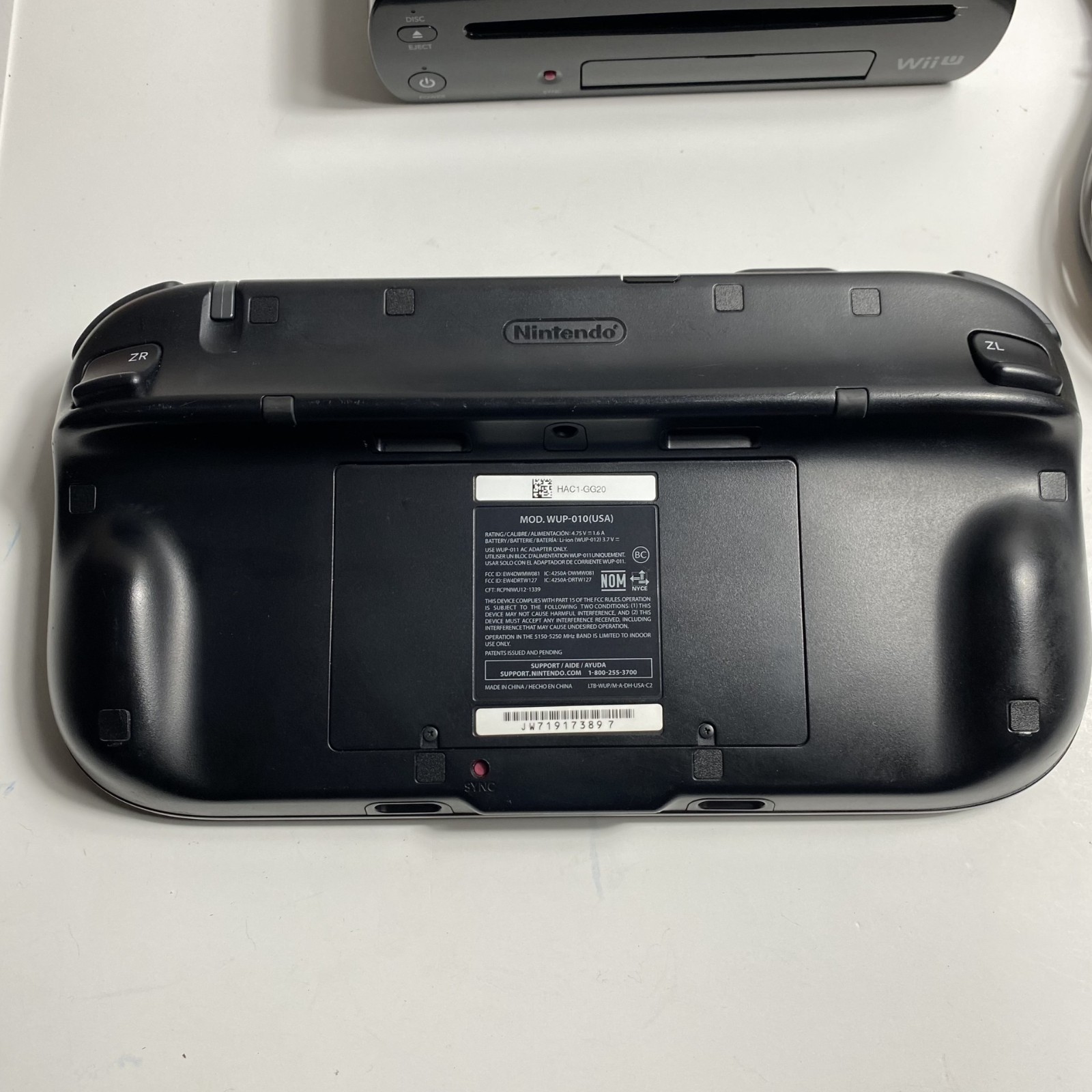 Wii U Console Black 32GB Complete Bundle – w/ Pro Controller & Mario Kart 8
