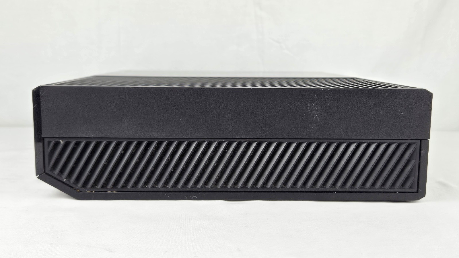 Microsoft Xbox One 1540 500GB Console Only w/HDMI Cable & Power Cord – Tested