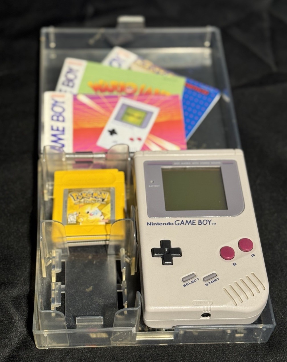 Nintendo Game Boy System Bundle Pokémon Special Pikachu Edition & Mortal Combat