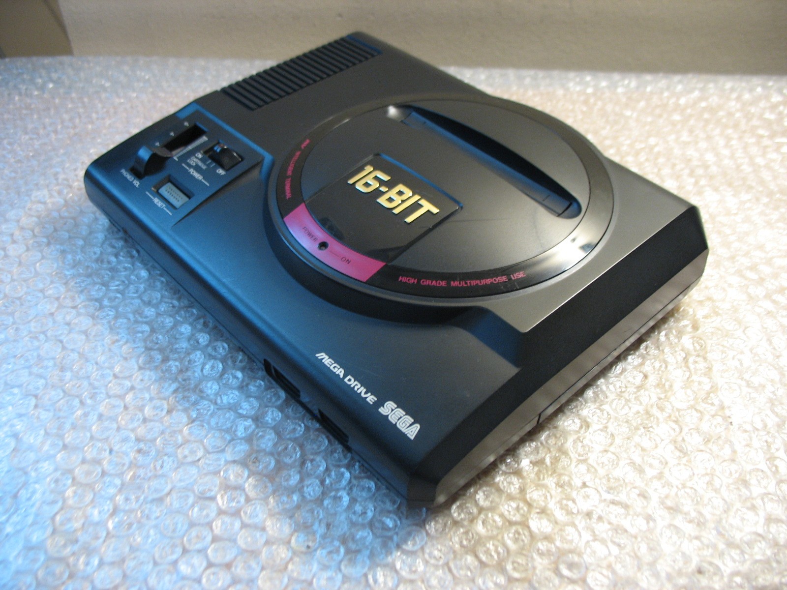 (ONLY UNIT) SEGA MEGADRIVE 1 CONSOLE IMPORT JAP! (ONLY UNIT)