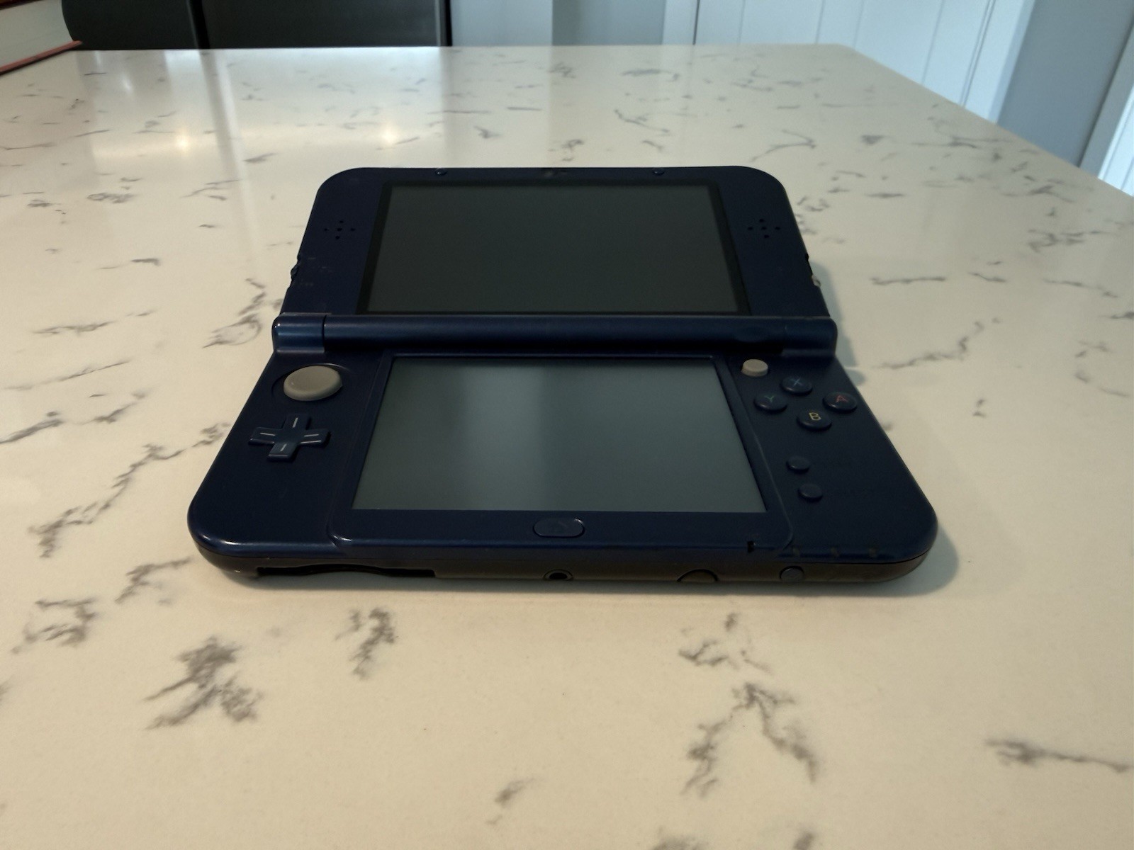 New Nintendo 3DS XL Galaxy – USED – Handheld Console With Charger and Stylus