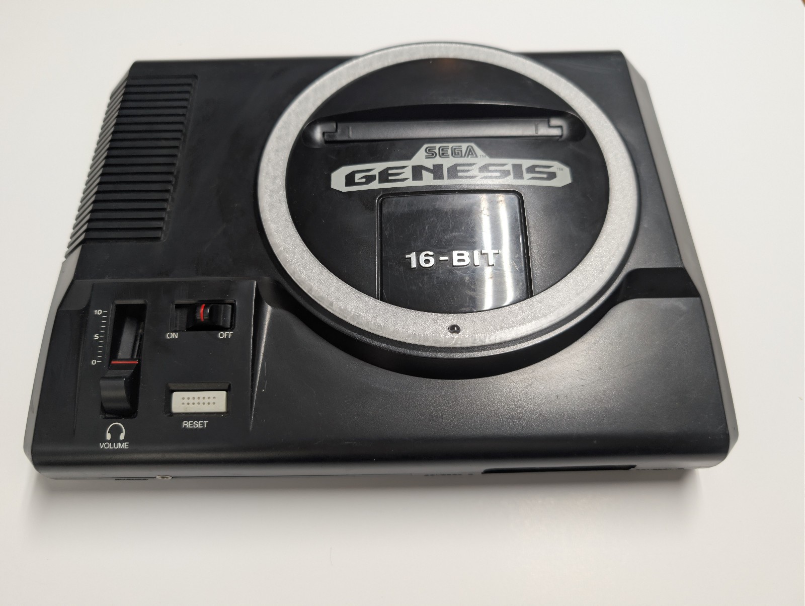SEGA Genesis VA6 w/ Native HDMI ⚡ MegaSwitch-HD + SMS 🎮 Recapped ✨ RGB LED 🔥