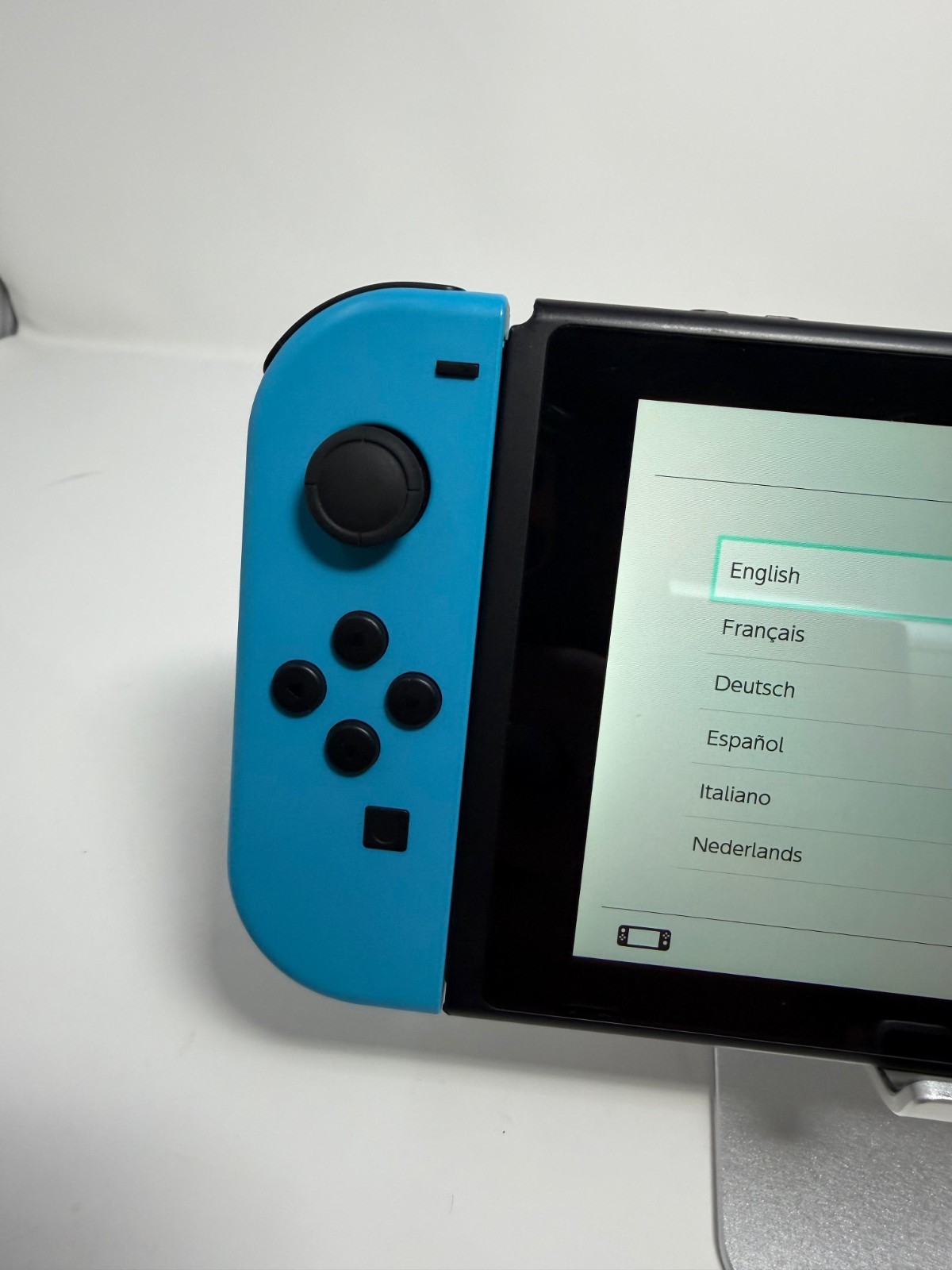 Nintendo Switch HAC-001(-01) 32GB Small Crack in Case Tested Working