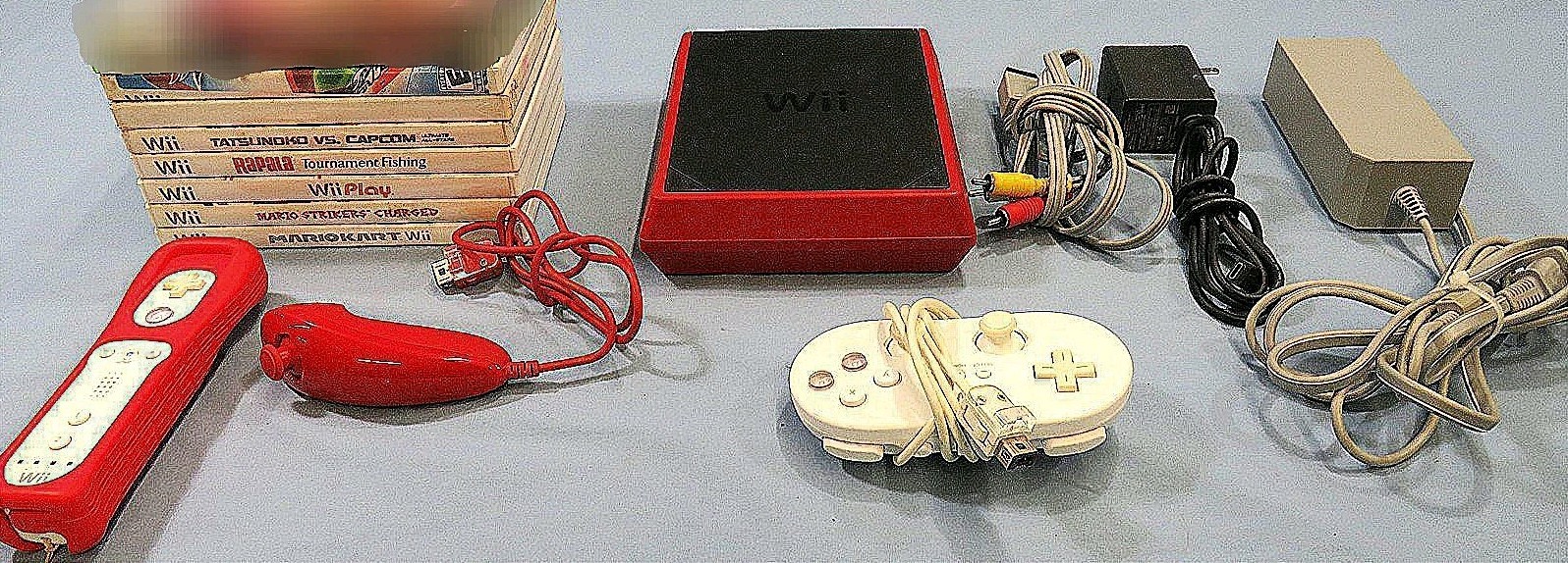 NINTENDO Wii MINI RED CONSOLE RVL-201 BUNDLE *7 GAMES*CONTROLLERS*NUNCHUCK*CORDS