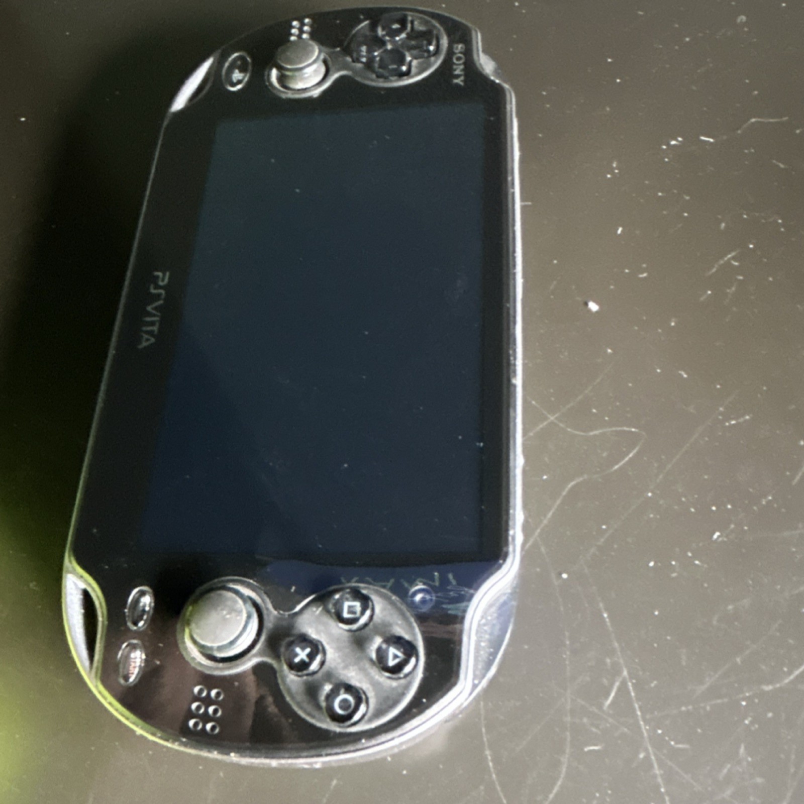 Sony PS Vita – PCH-1101 Black Handheld Sony PlayStation console & charger CLEAN