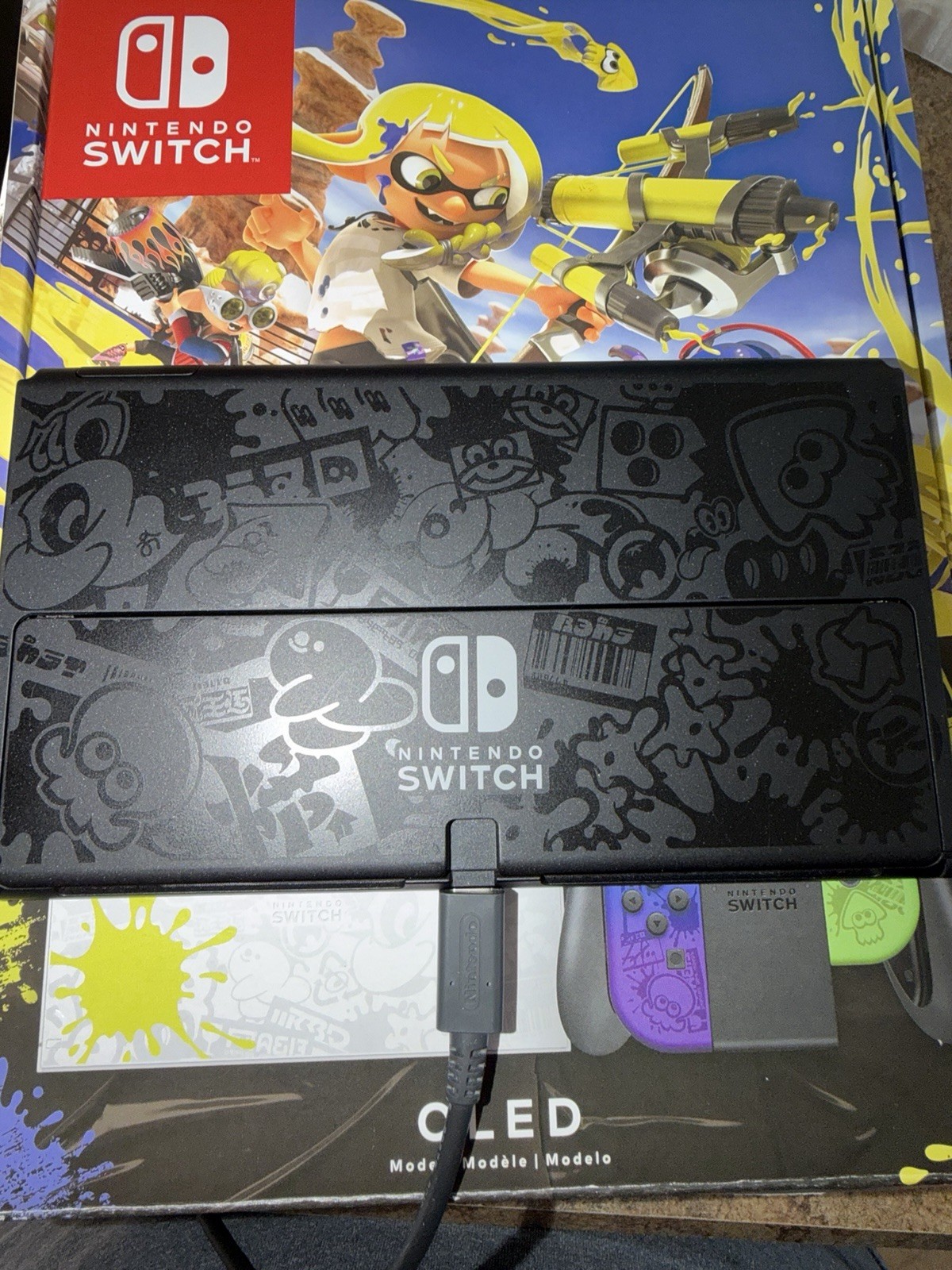 Nintendo Switch (OLED Model) Splatoon 3 Edition Bundle