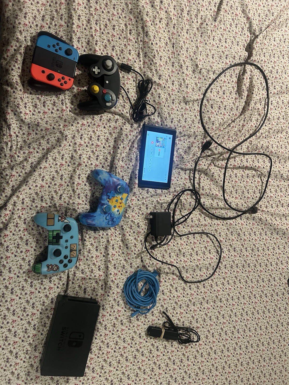 Nintendo Switch HAC-001 w/ Console Joy-Con, Dock, Charger, HDMI