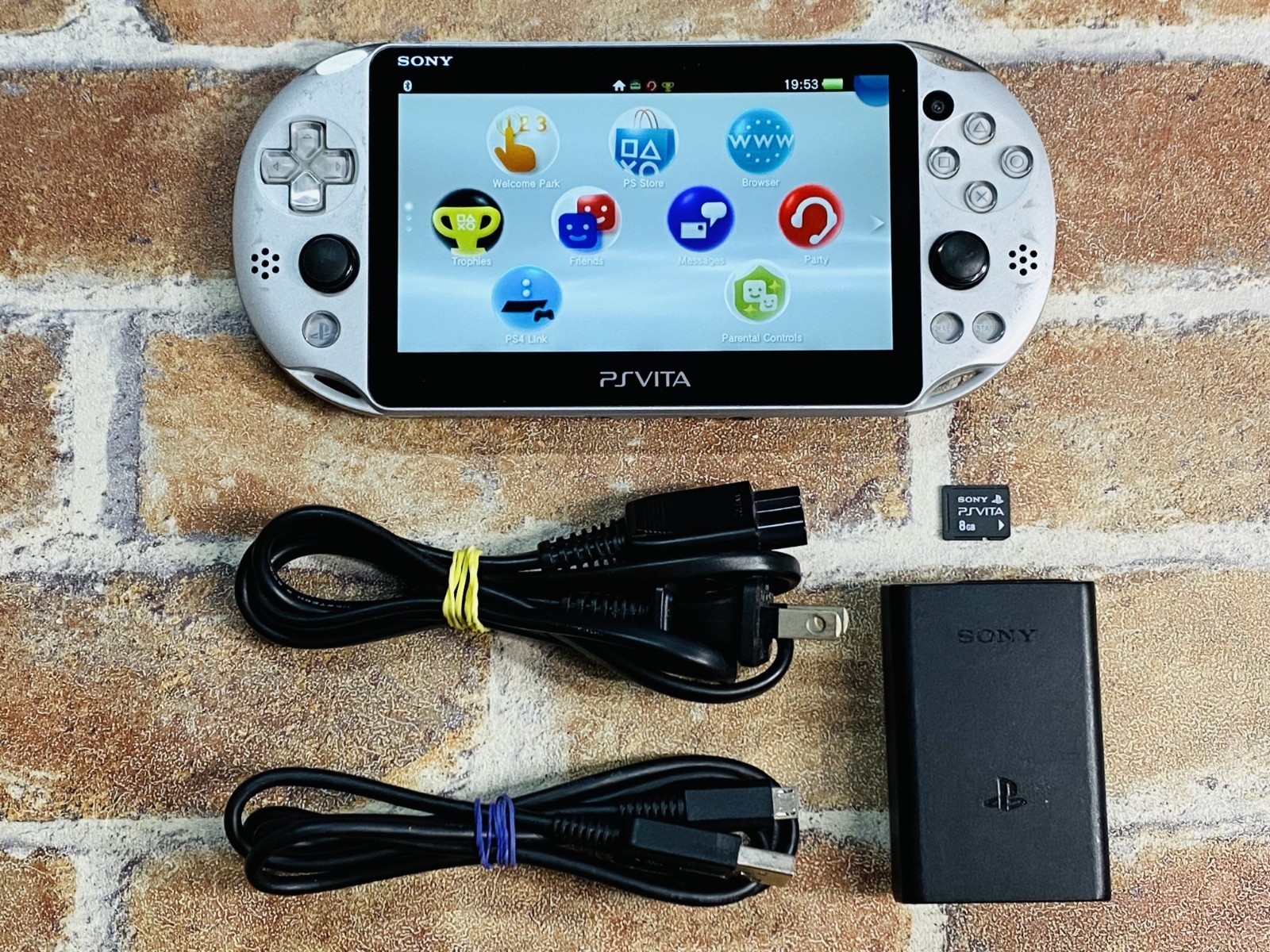 SONY PS Vita PCH-2000 ZA25 SILVER Japan PlayStation Charger 8GB Tested DDP
