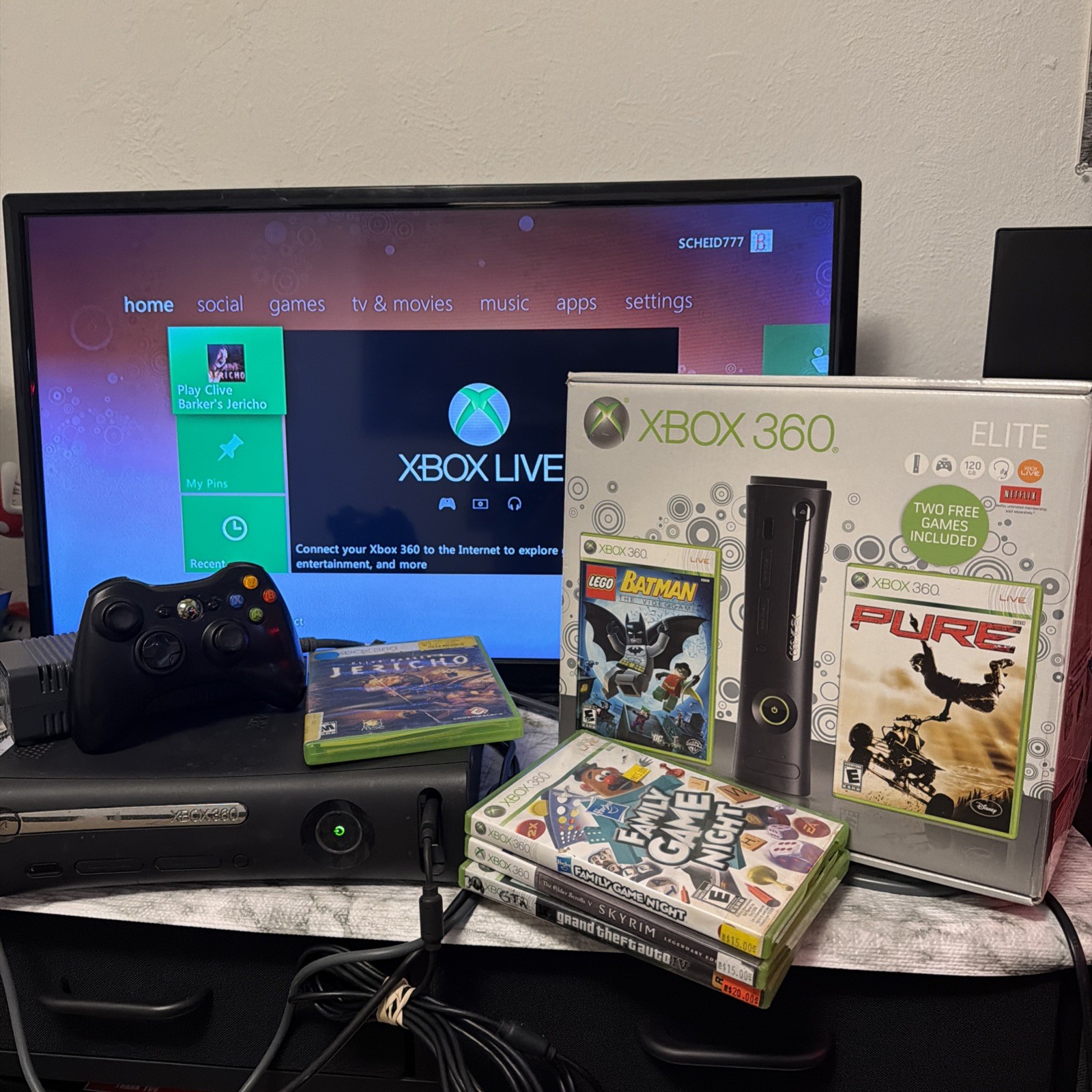 Microsoft Xbox 360 S Slim 320gb Black With Games and Controllers Bundle Tested