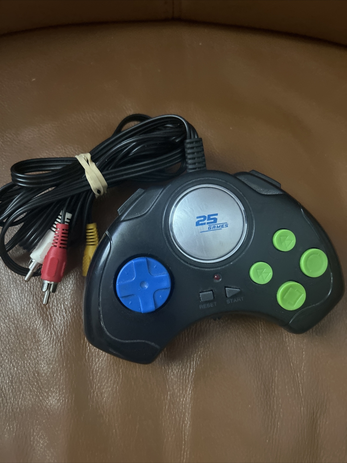 TV NTSC ~ Plug & Play TV Game 25 Games ~ Sports Shooter Puzzle Action Adventure