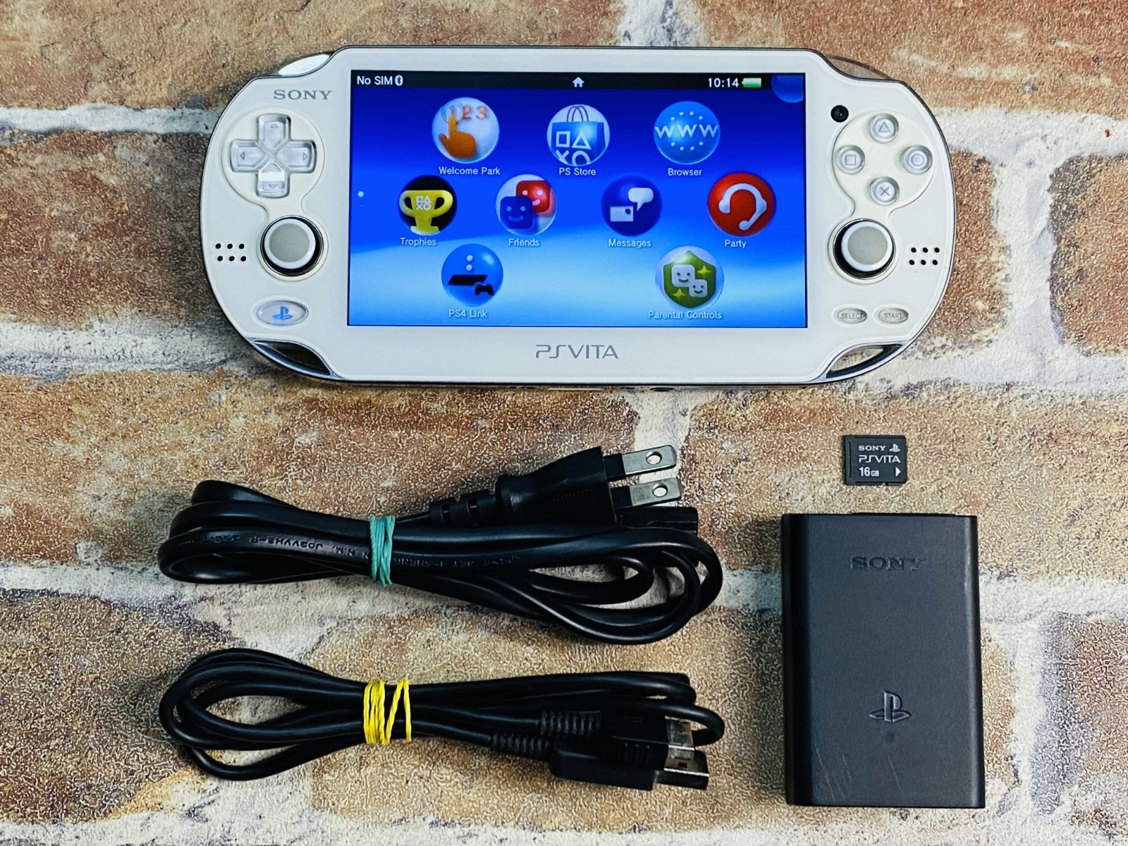 SONY PS Vita PCH 1100 Crystal White Japan Tested Charger 16GB Memory card Ex DDP