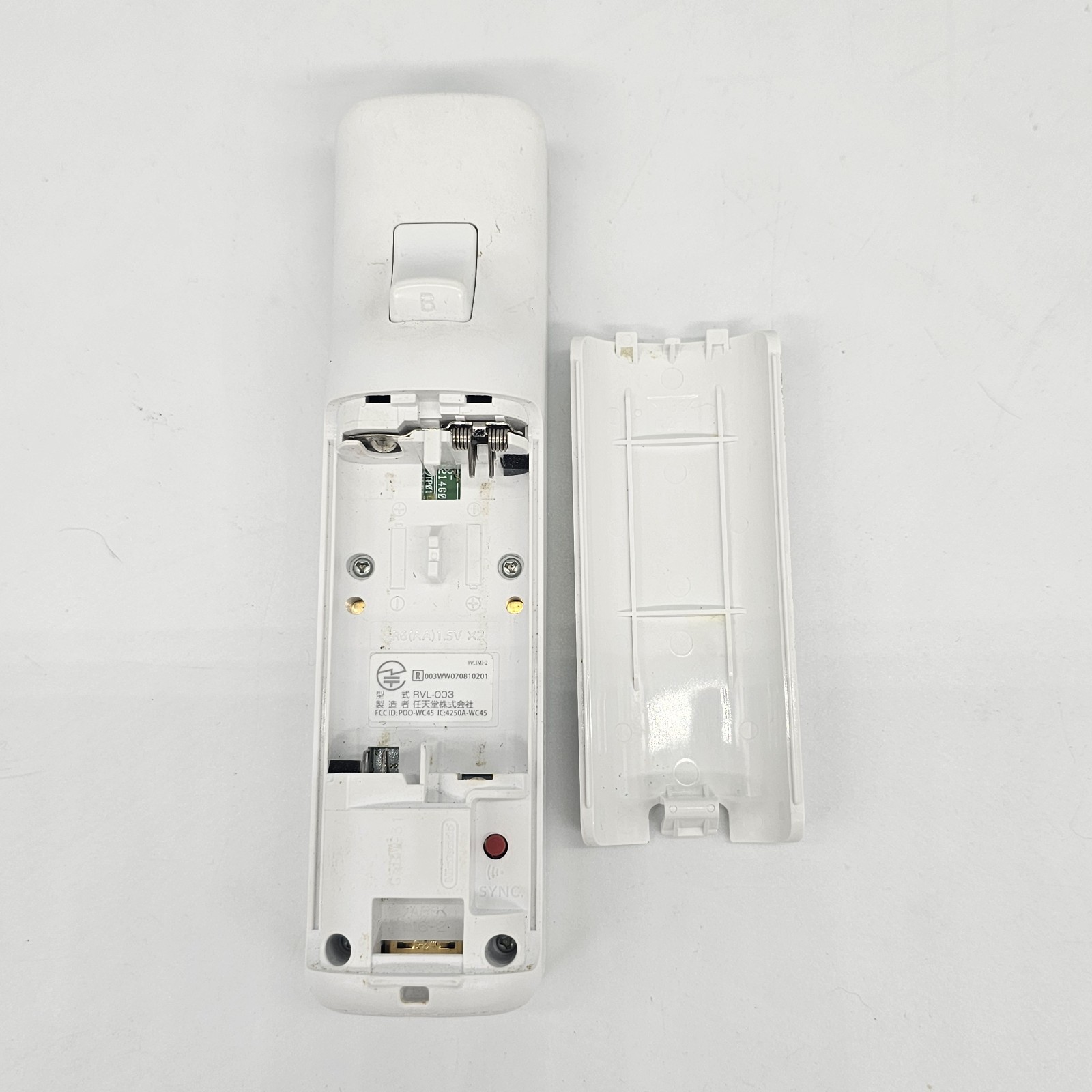 Nintendo Wii White Console RVL-001 Bundle & Wii Sports Disc GameCube Compatible
