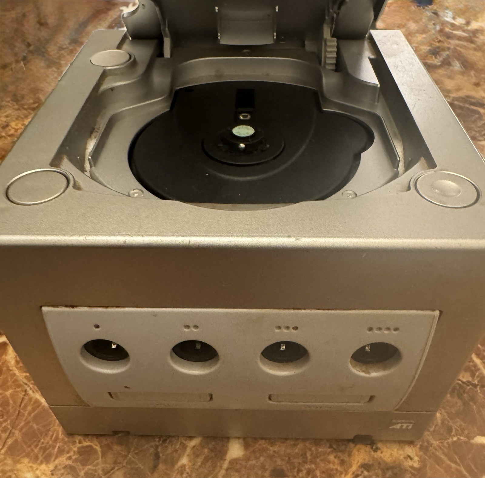 Nintendo GameCube Silver Home Console Composite RCA NTSC-U/C MPN DOL-001(USA)