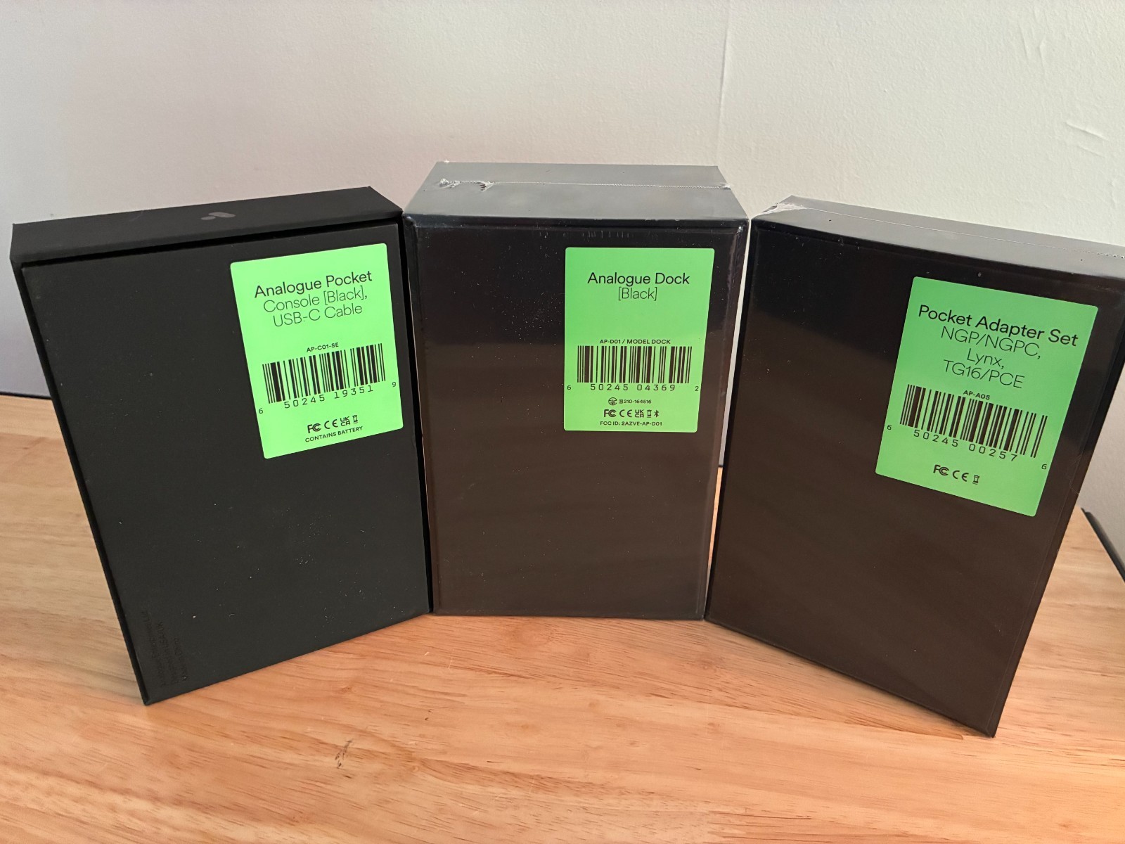 Open Box Analogue Pocket Ultimate Bundle | Handheld System, Dock, & Adapter Set