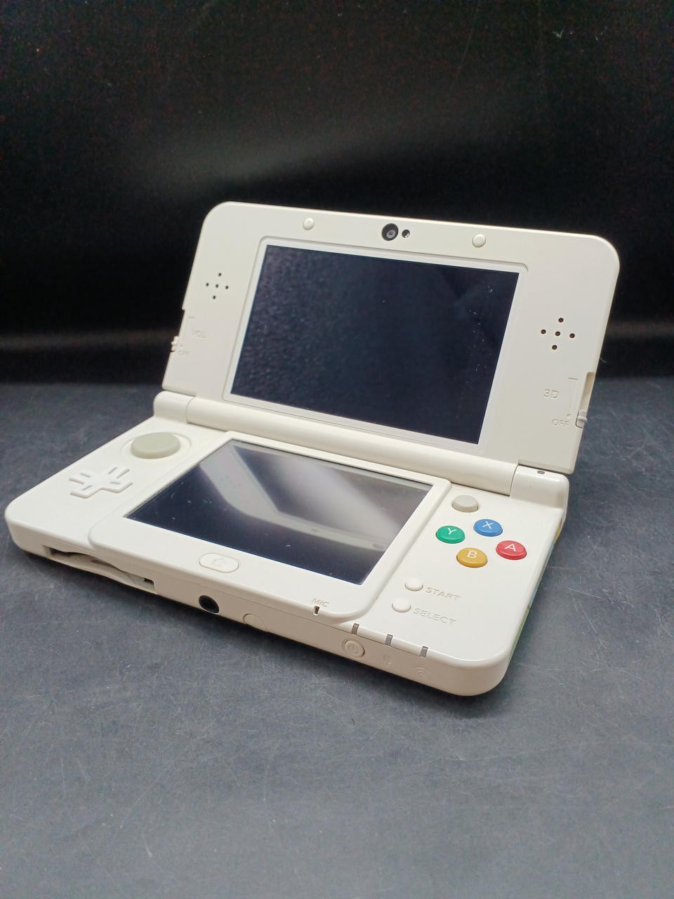 Nintendo New 3DS KTR-001 Console Gaming Handheld System
