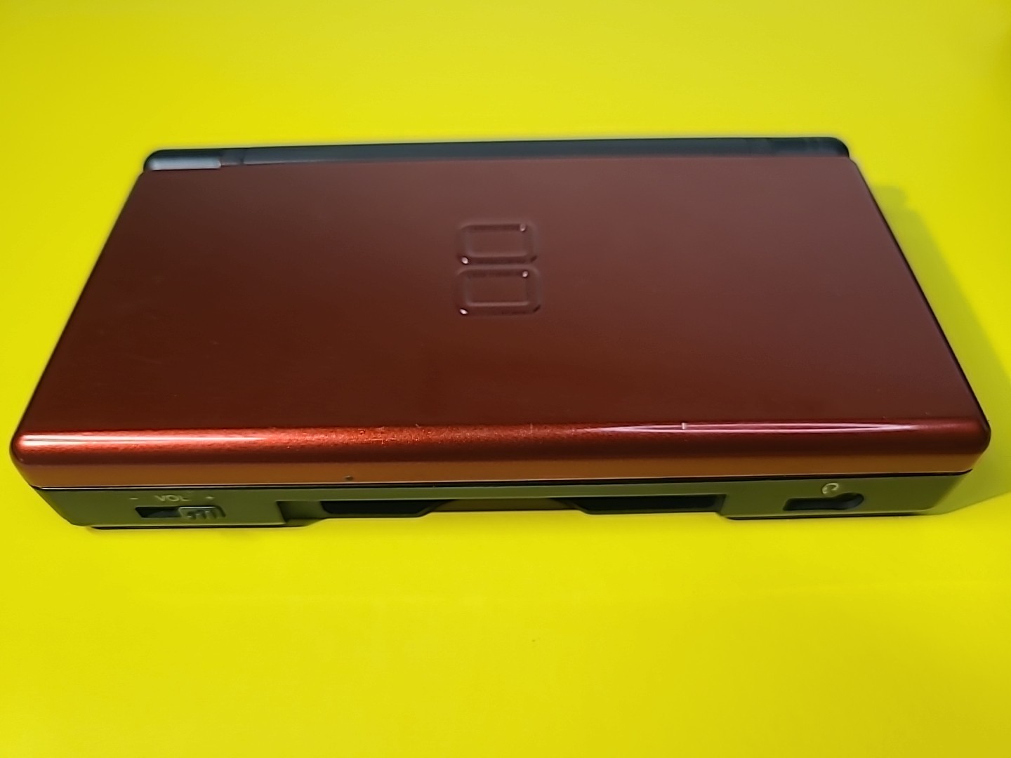 Nintendo DS Lite Crimson Handheld System – Red/Black With Case Read Description