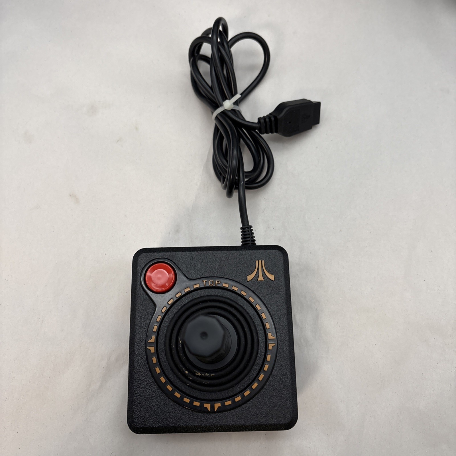 Atari 2600 Flashback 2 Classic Game Console Black Box & Controller Free Ship