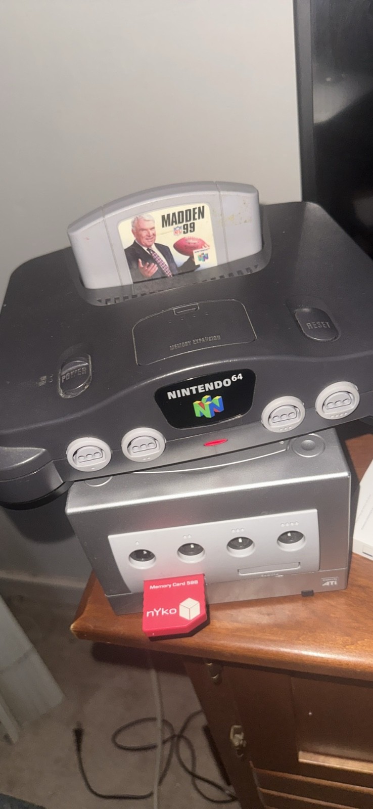 Nintendo 64 System 32MB Home Console – Charcoal Gray