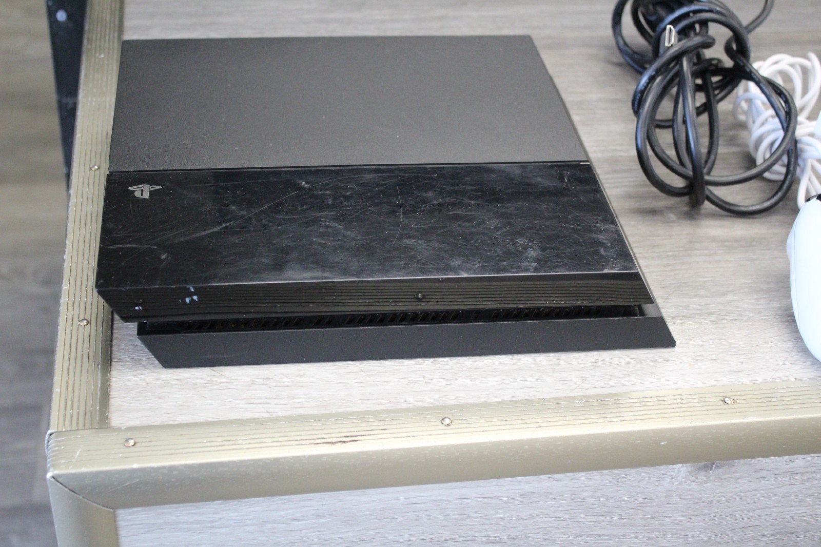 Sony PlayStation 4 500GB Gaming Console -Black (CUH-1001A) with White Controller