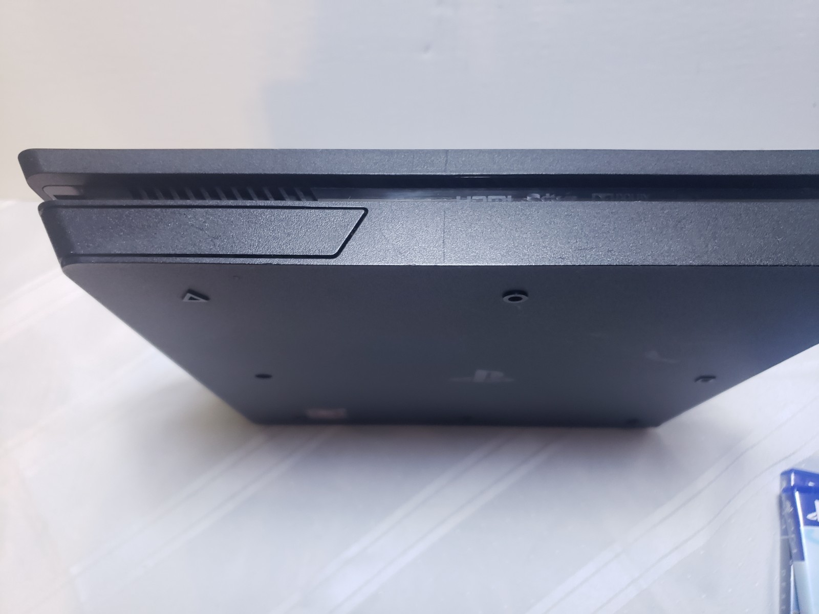 Sony PlayStation 4 Slim Console CUH-2115B 1TB W/ Controller / 2 GAMES – Black
