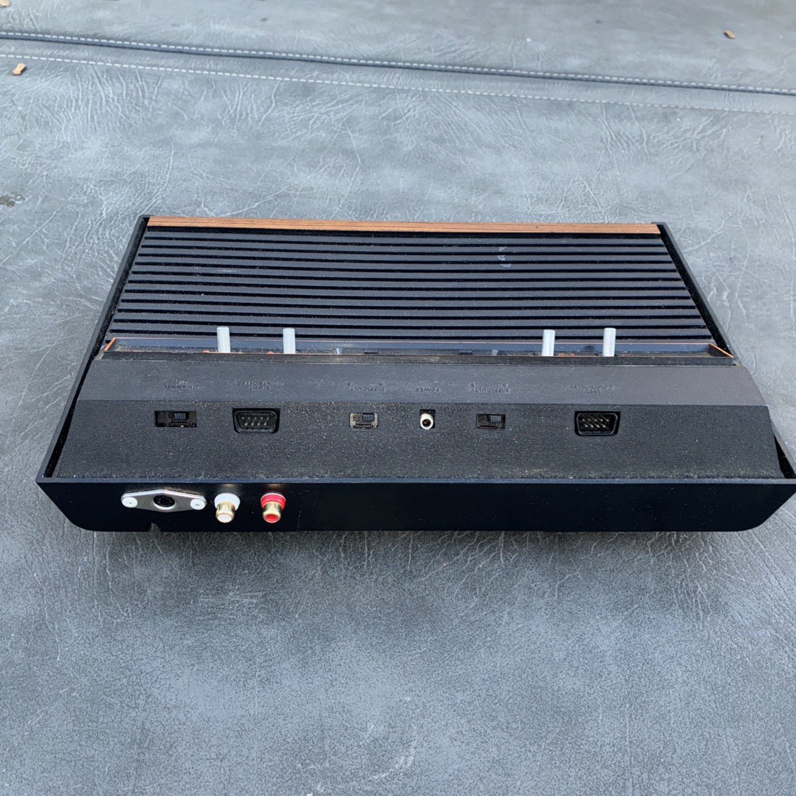 Atari 2600 CX-2600A Wood Grain Console For Parts Or Repairs
