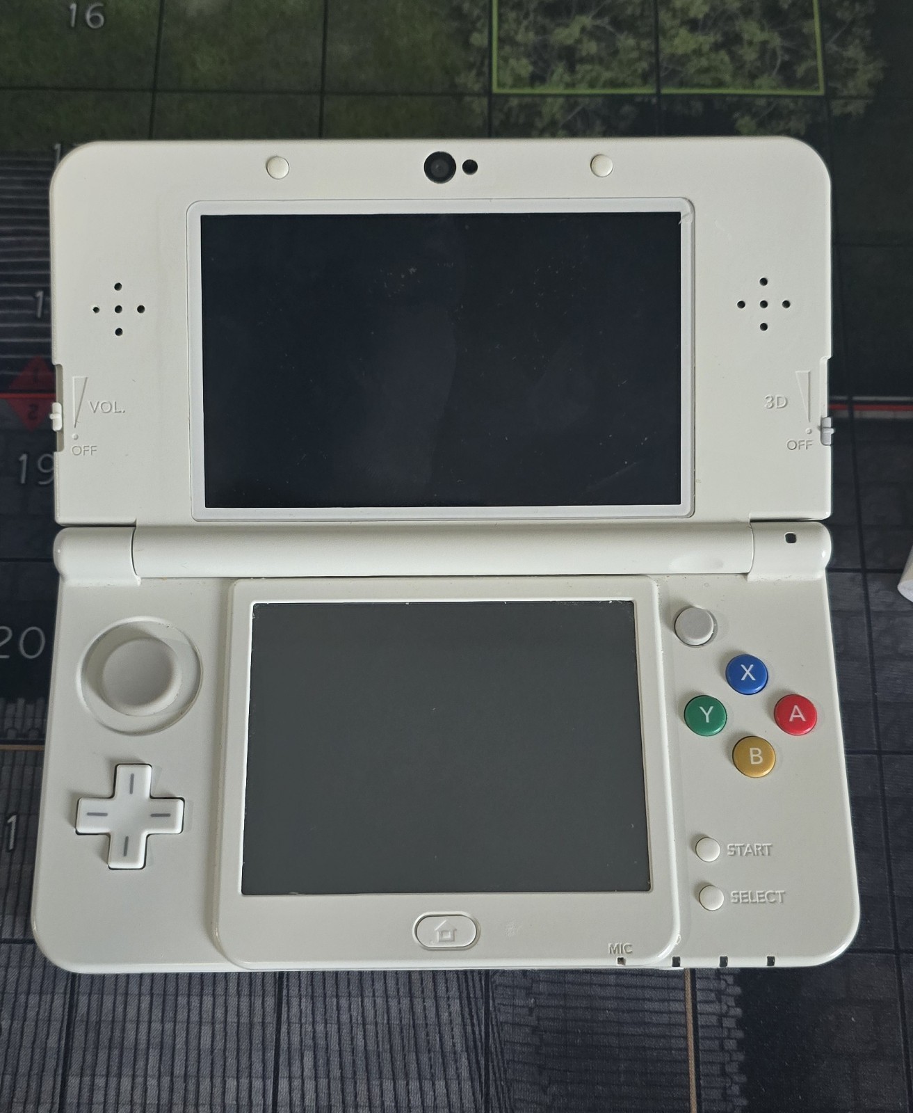 New Nintendo 3DS Complete Cib RARE With Protector White Console Mario