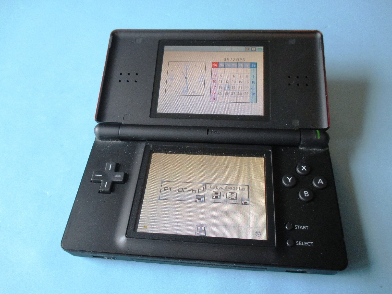 Nintendo DS Lite Crimson Red/Black System Brain Age 2 & Carrying Case Bundle