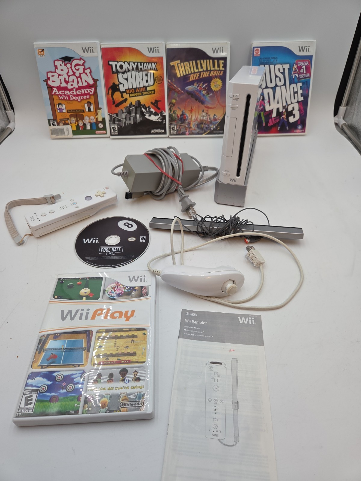 Nintendo Wii Console RVL-001 Bundle – with Games & Controller