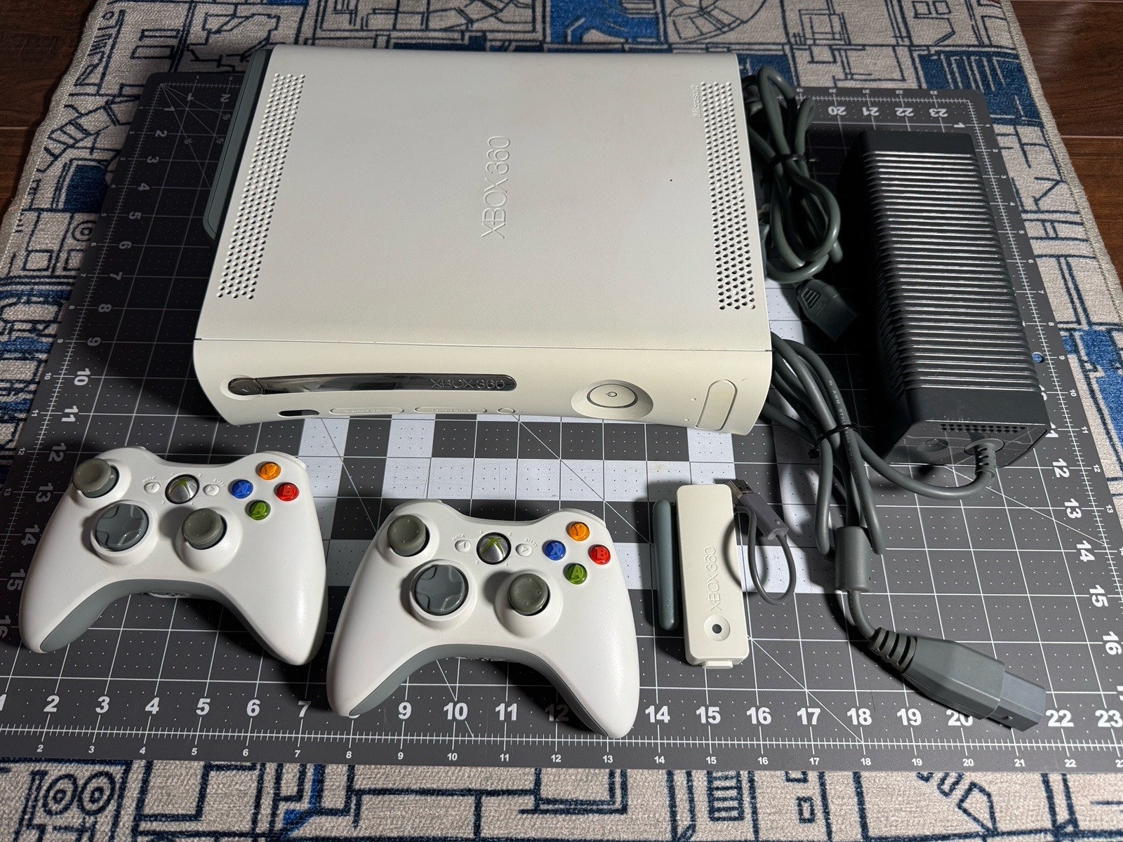 Microsoft Xbox 360 Pro Bundle 60GB White Console w/ 2 Controllers and 23 games