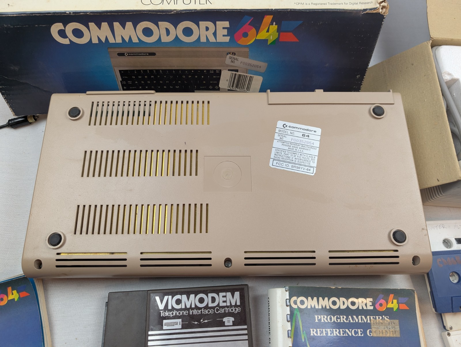 Commodore 64 Computer Untested w/ Box Matching # Manual Vicmodem Cassette 1530