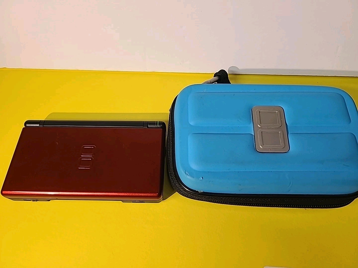 Nintendo DS Lite Crimson Handheld System – Red/Black With Case Read Description